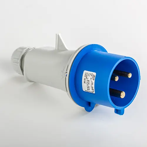 FICHE MOBILE MALE IP44 2P+T 220V 32A 6H PU/PIECE