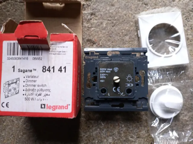 SAGANE VARIATEUR 500W A VIS