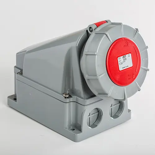 SOCLE PRISE IP66-IP67 3P+N+T 380V 63A 6H PU/PIECE