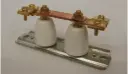 Barrette de coupure de terre haute sur isolateurs