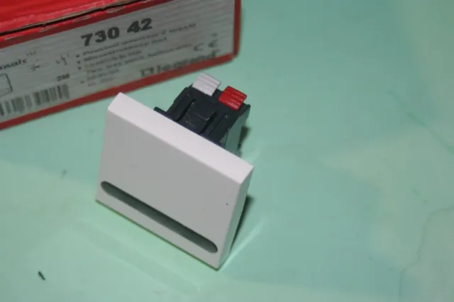 [LEG73042] MOSAIC:2M:POUSS.INV.VOY.B.AUTO